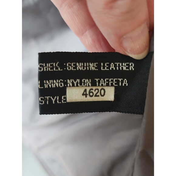 Wilsons Suede & Leather Co. Vintage Brown Leather Vest Lined Sz 44 Biker Western - Picture 8 of 9